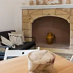 Dimora Clessidra بيت للعطل